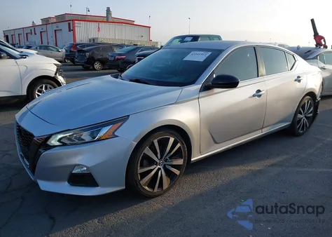 2019 Nissan Altima 2.5 Sr z USA, uszkodzony, nr VIN 1N4BL4CVXKC159582